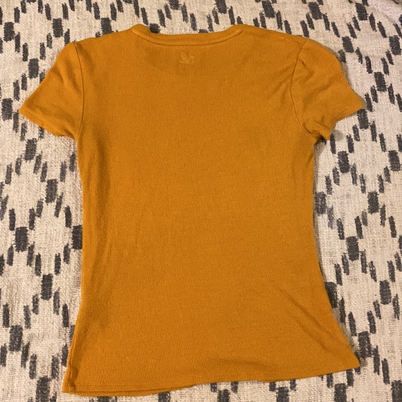 I wanted a different kind of mustered yellow but over all cute - Picture 3 of 3